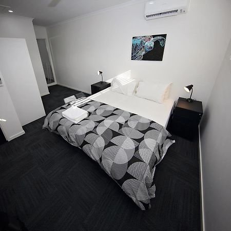 Хостел Mihaven Shared Living - Martyn St Кернс Екстер'єр фото