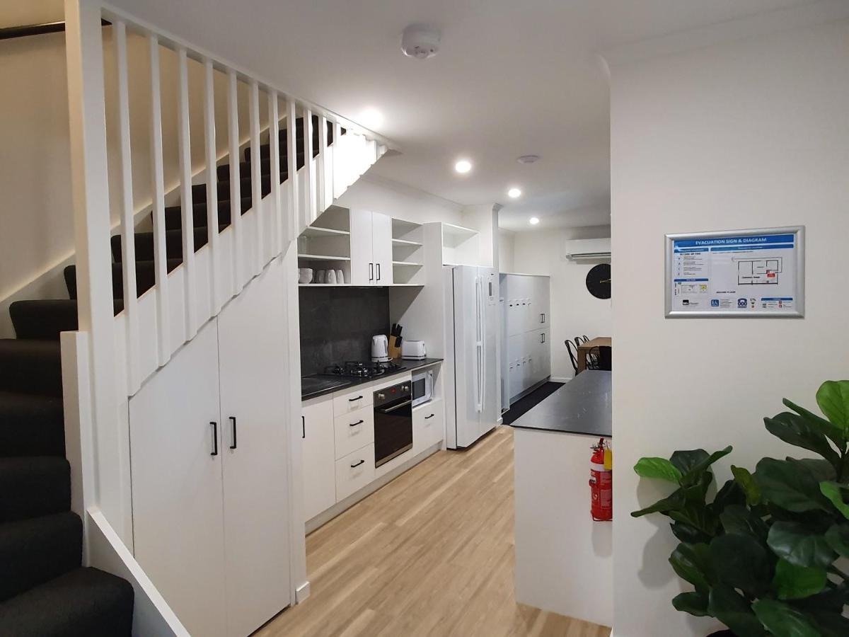 Хостел Mihaven Shared Living - Martyn St Кернс Екстер'єр фото
