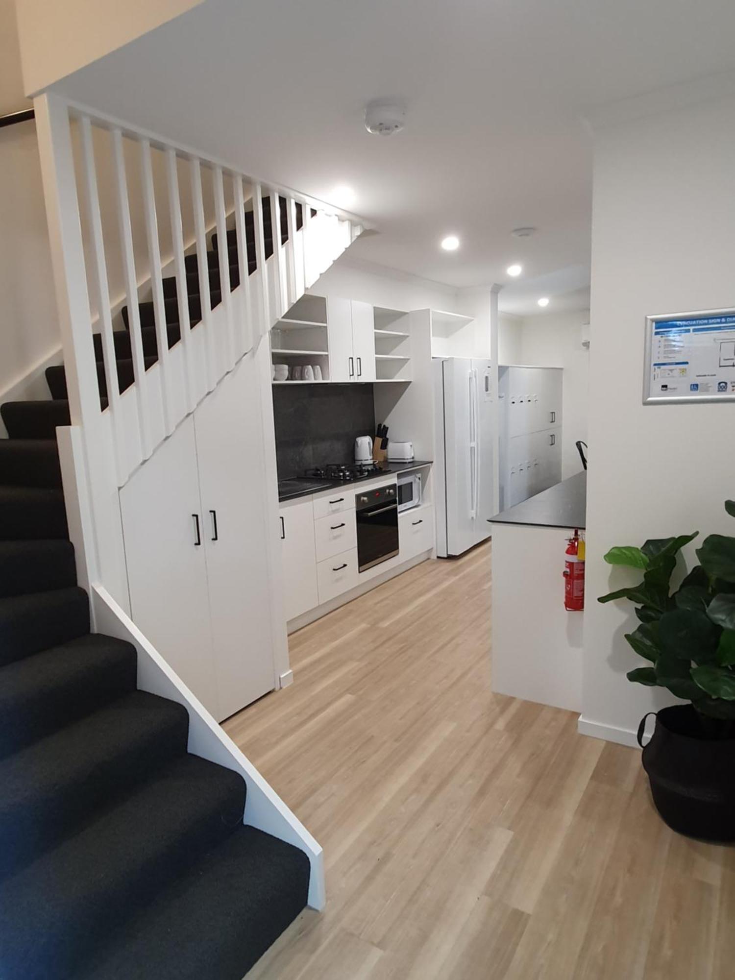 Хостел Mihaven Shared Living - Martyn St Кернс Екстер'єр фото