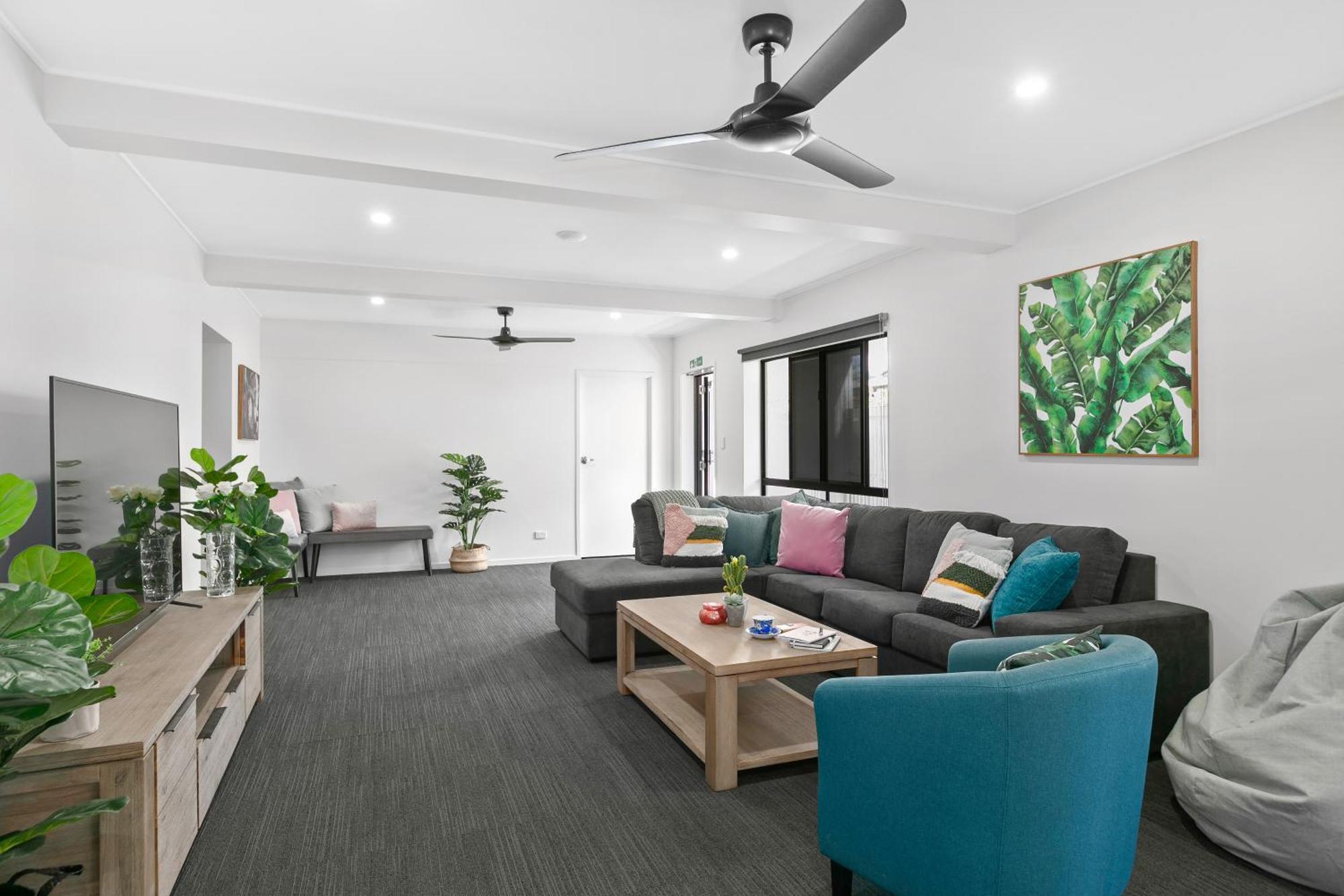 Хостел Mihaven Shared Living - Martyn St Кернс Екстер'єр фото