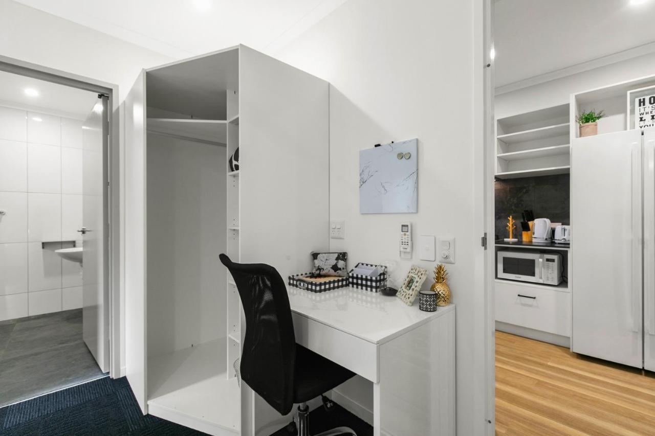 Хостел Mihaven Shared Living - Martyn St Кернс Екстер'єр фото