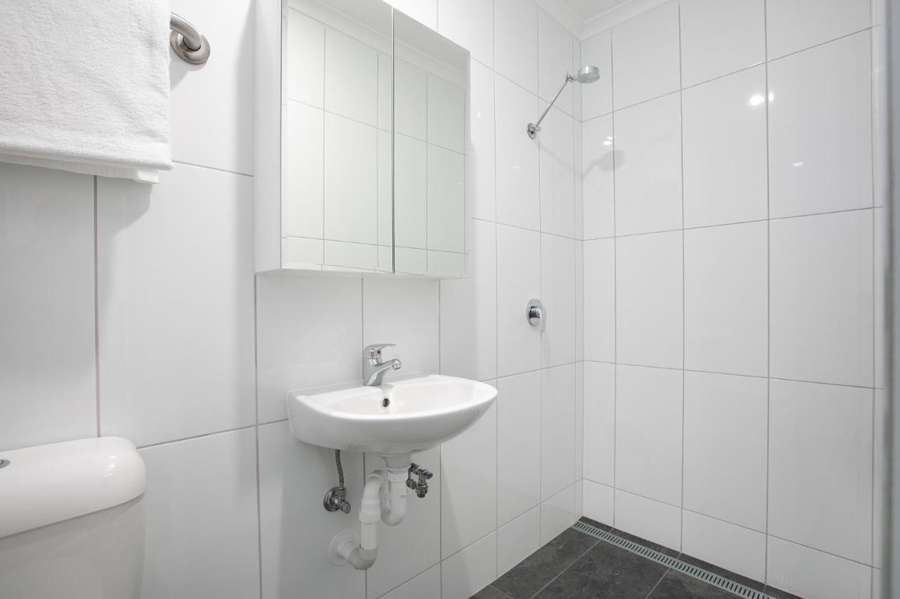 Хостел Mihaven Shared Living - Martyn St Кернс Екстер'єр фото